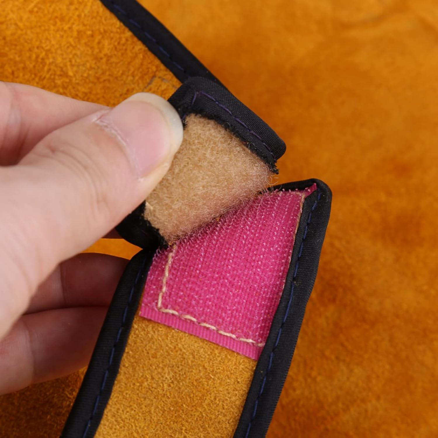 Careta de carnaza para soldar con lente abatible - Imagen 2